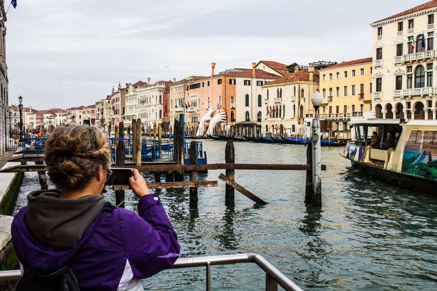 Des_Venice_Canal-1