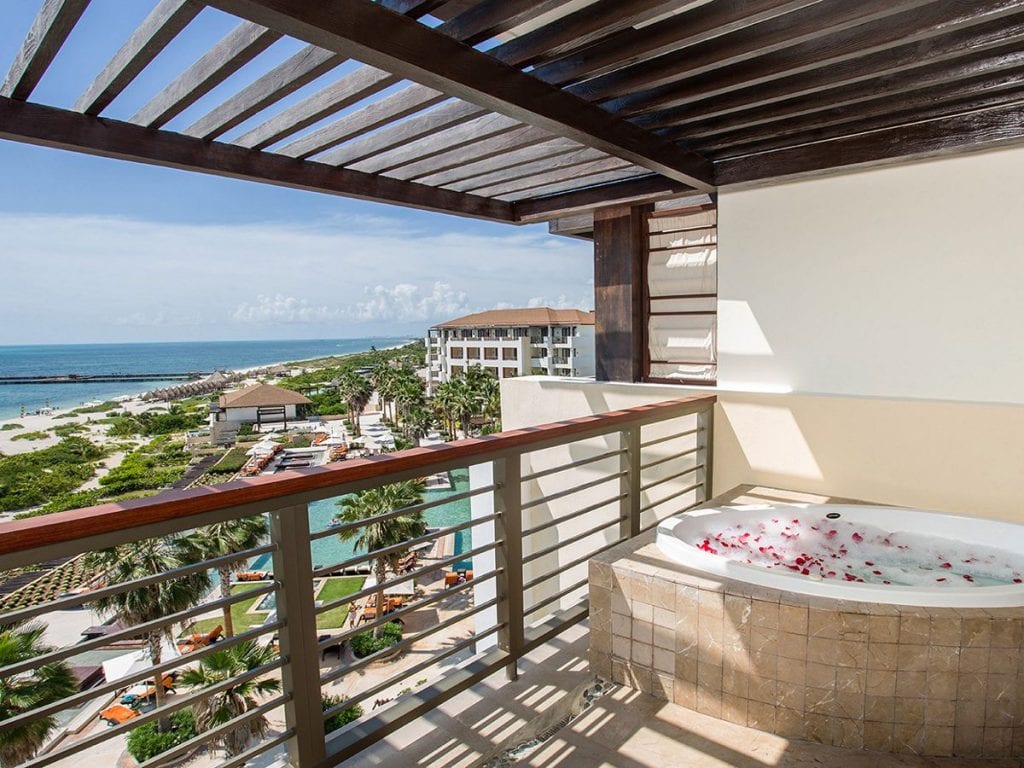 Preferred-Club-Master-Suite-Ocean-View-terrace