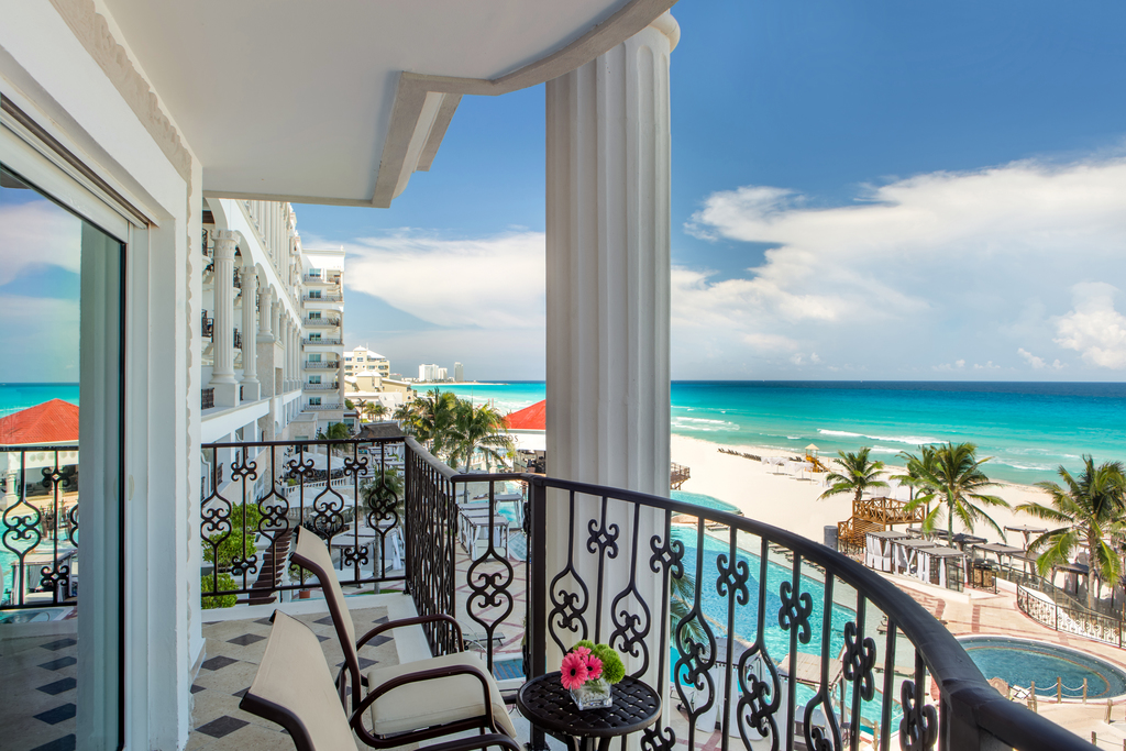 Hyatt-Zilara-Cancun-Ocean-Front-Luxury-Suite-View