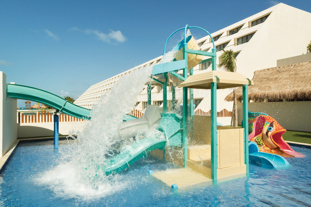 Hyatt-Ziva-Cancun-Kidz-Club-Pool