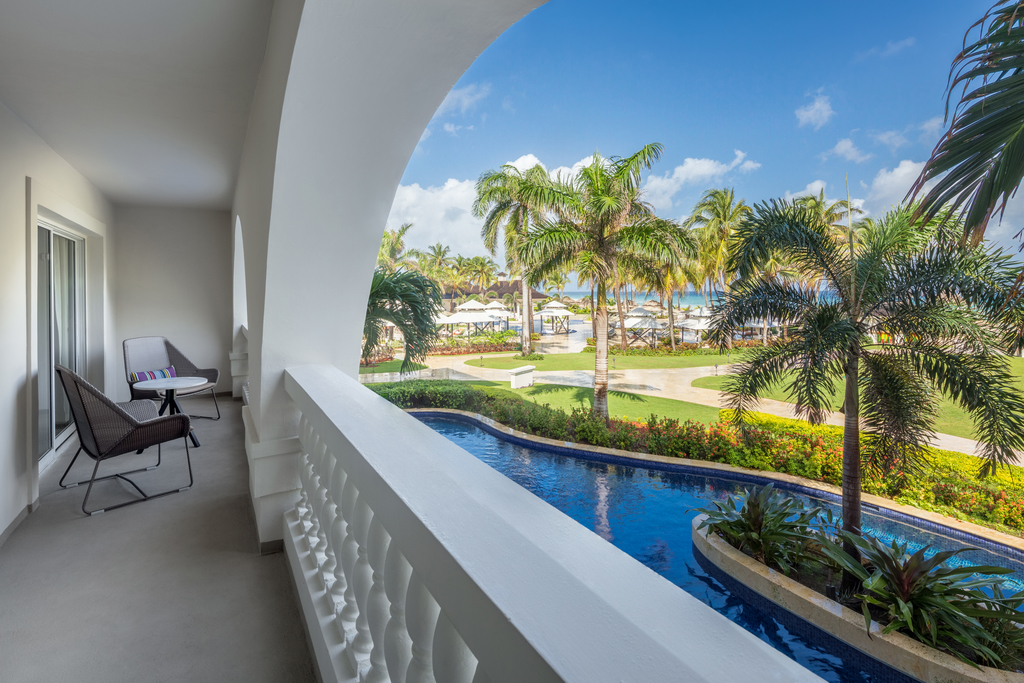 Hyatt-Ziva-Rose-Hall-One-Bedroom-Ocean-View-Butler-Suite-Balcony