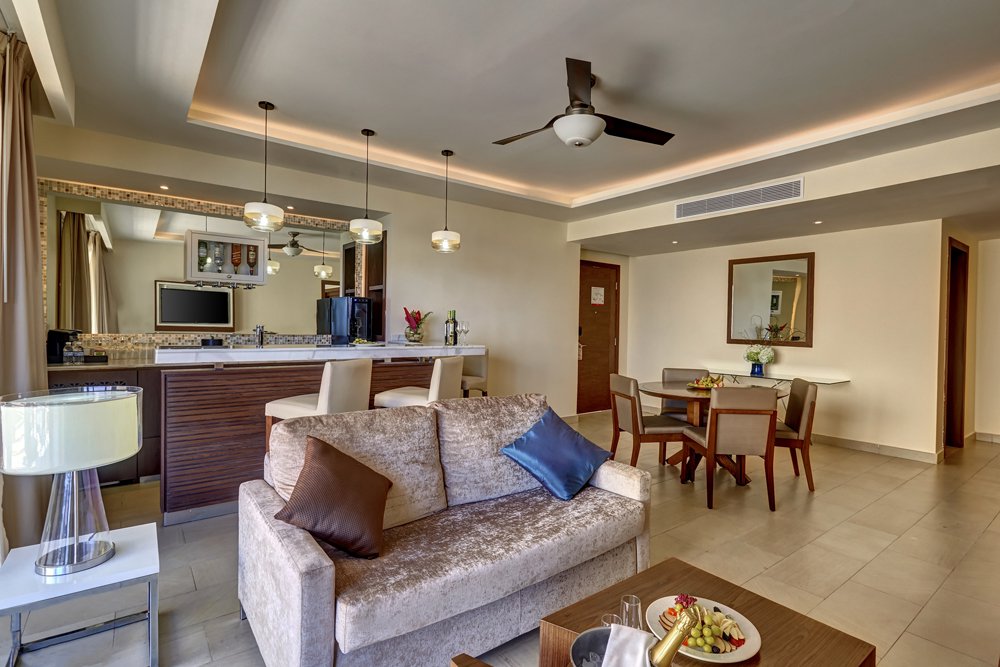 grand_lido_luxury_penthouse_one_bedroom_suite_oceanview_(4)