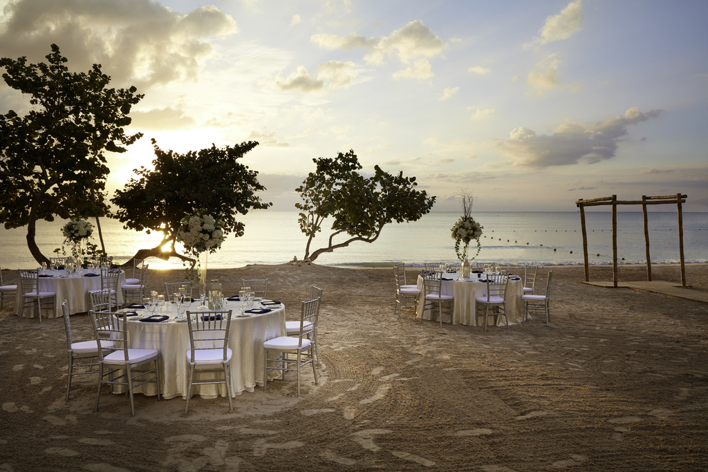 azul – Beach Wedding Reception Jamaica