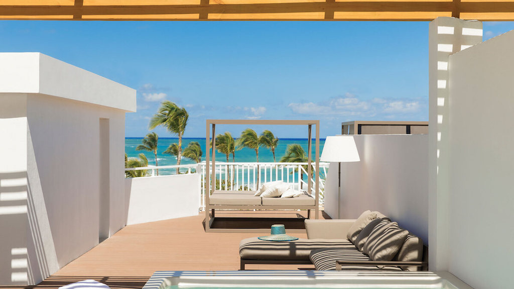 EX-club-front-punta-cana-suite-with-private-terrace-pool
