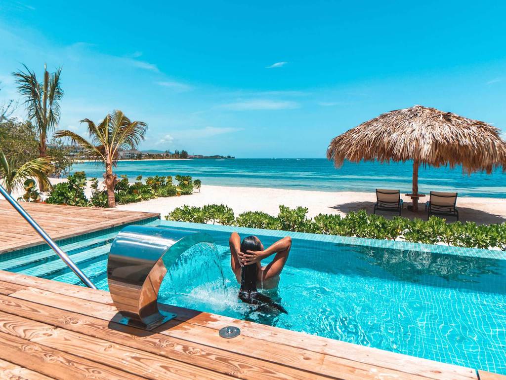 EXOB_beach-villas-and-suites-in-montego-bay-jamaica-22