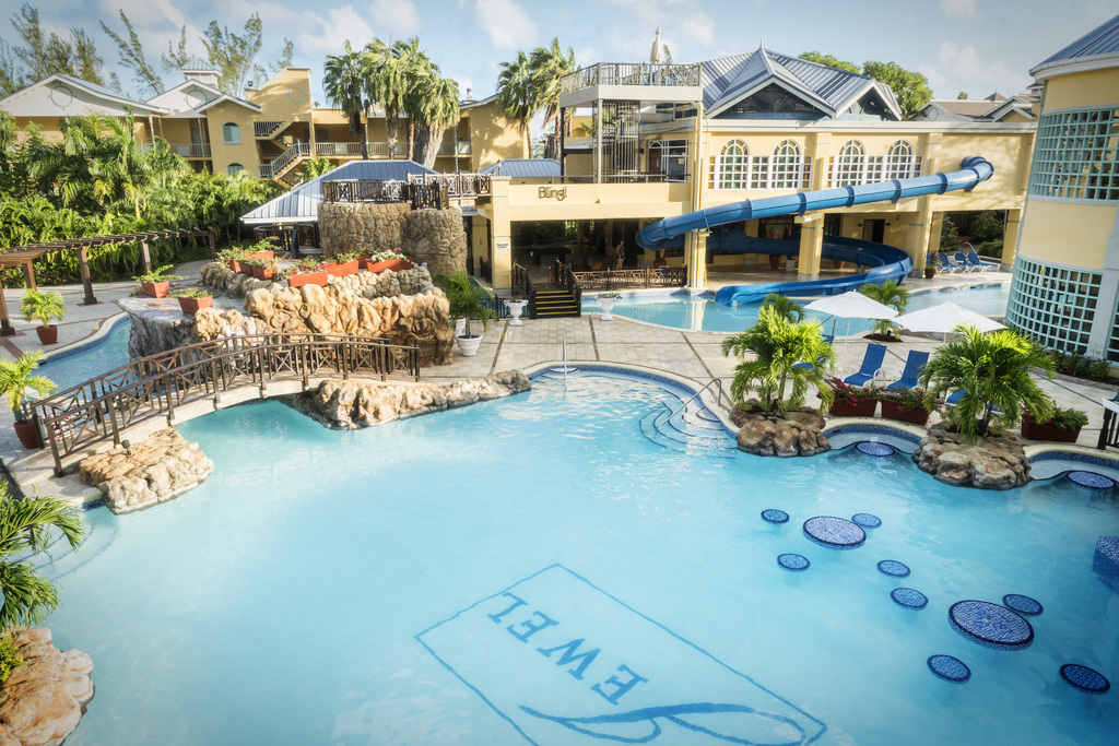 Jewel-Paradise-Cove-Beach-Resort-Aerial-Pool-2