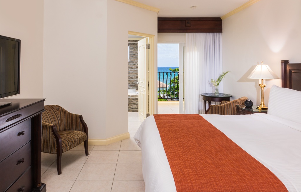 JPC – Oceanfront Concierge Guestroom
